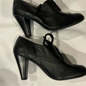 American Eagle| 8 1/2